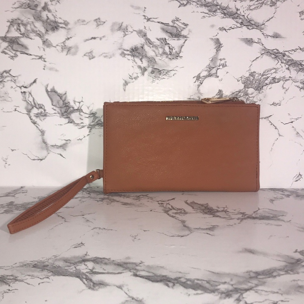 ❤️ Rampage wristlet wallet
